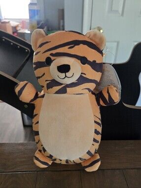 Hug Mees Squishmallow Tina Tiger Plush New